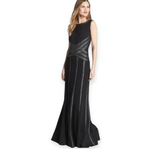 Tadashi Shoji Jersey Sleeveless Foil Print Gown Black Size Medium EUC